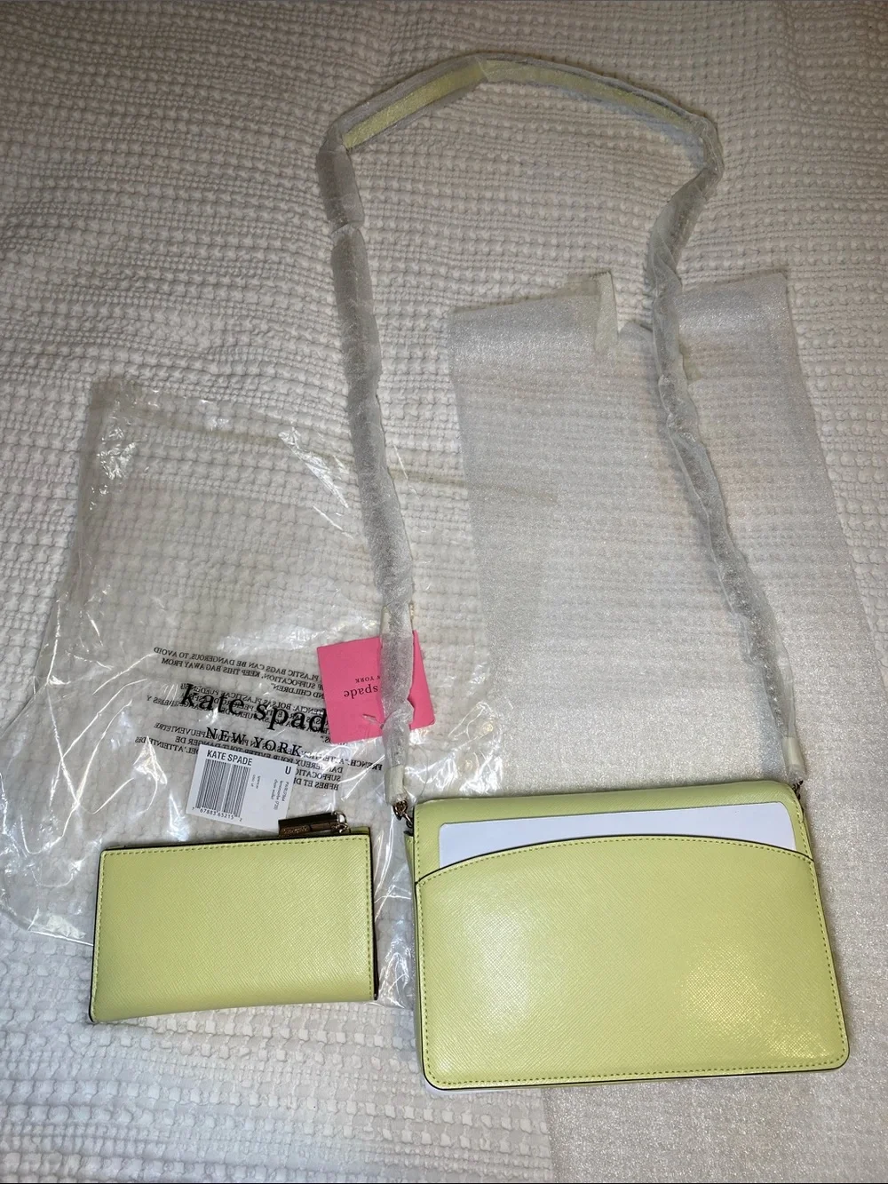 NWT Kate Spade Lemon Yellow Crossbody Bag with matching Wallet🍋